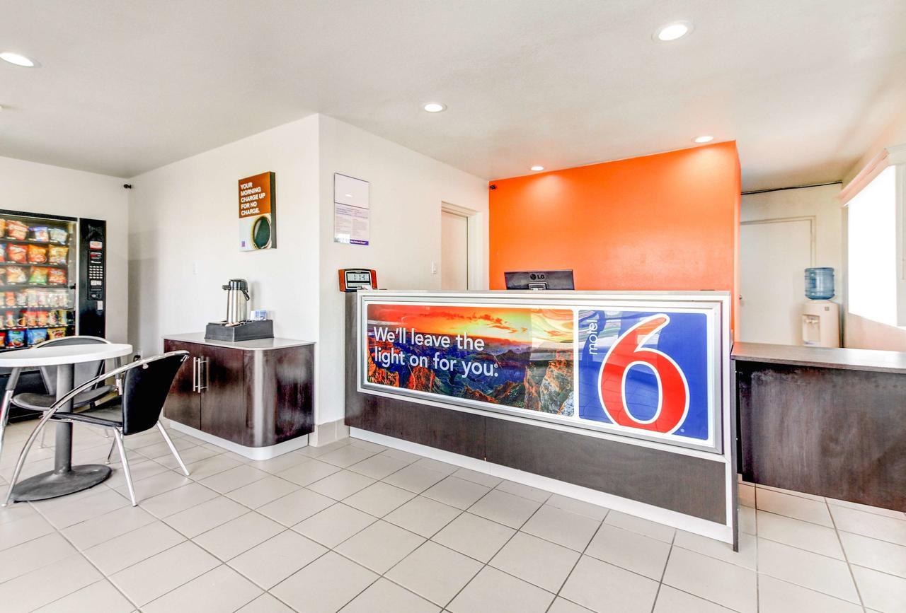 Motel 6 Waco - Lacy Lakeview Bellmead Exterior photo