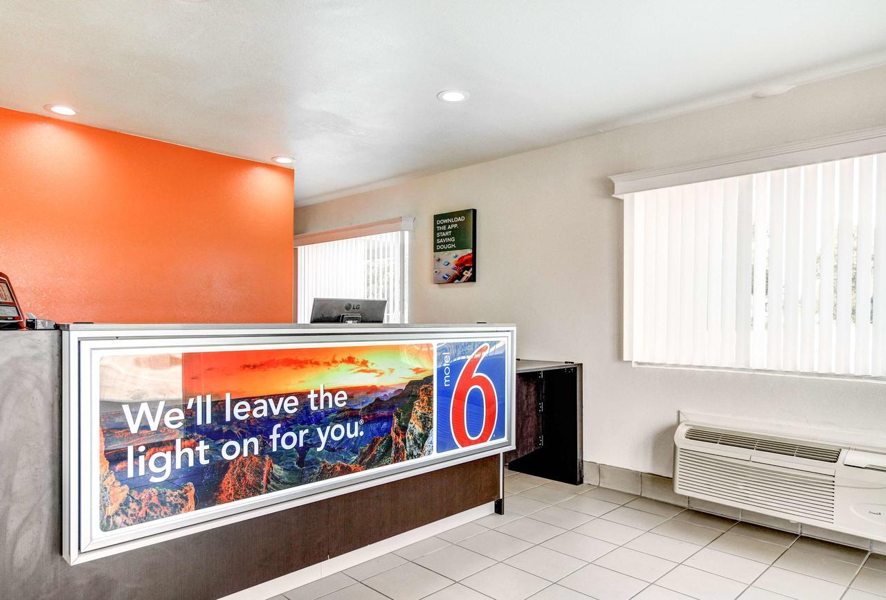 Motel 6 Waco - Lacy Lakeview Bellmead Exterior photo